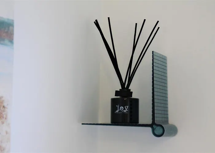 Bed & Breakfast Joy Boutique *