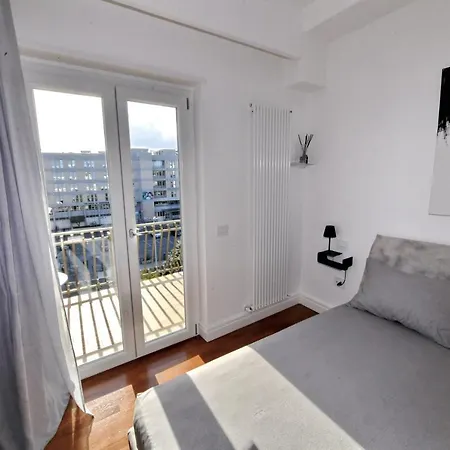 Joy Boutique 크로토네