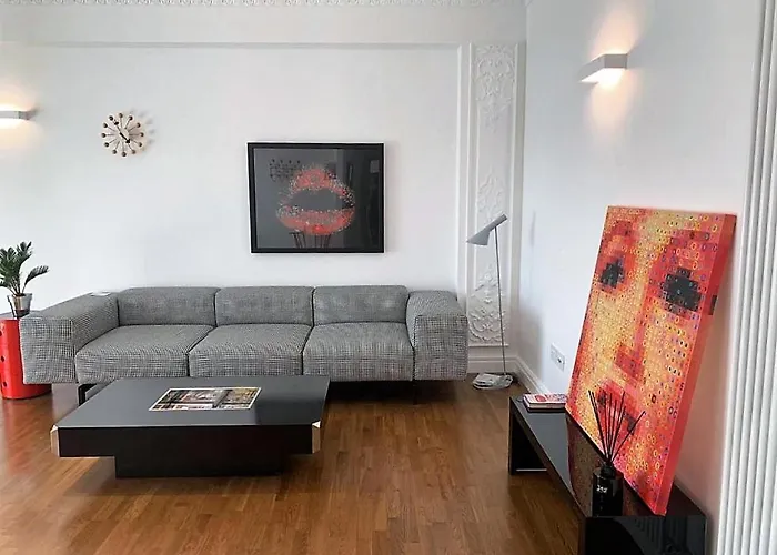 Bed & Breakfast Joy Boutique